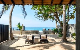 Red Parrot Beach Villa